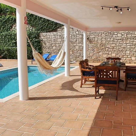 Super Madeira 5 Bedrooms Casa Deluxe Close To Facilities Villa Funchal (Madeira)