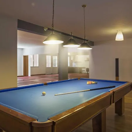Super Madeira 5 Bedrooms Casa Deluxe Close To Facilities Villa