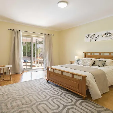 Super Madeira 5 Bedrooms Casa Deluxe Close To Facilities Villa *